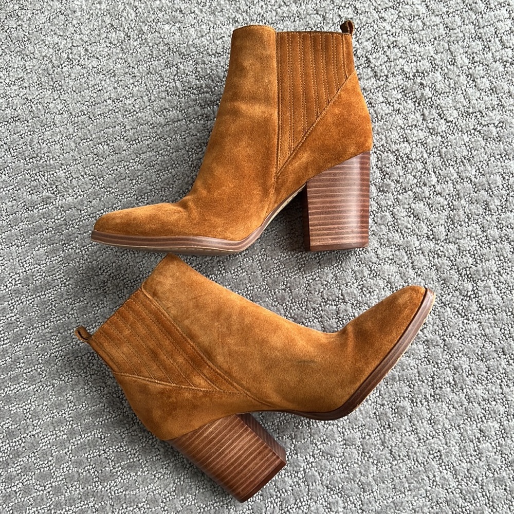 Marc Fisher Women's LTD Alva Stacked Heel Booties, light brown/camel